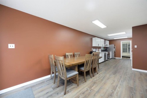 1089 Timberline Drive, Fort Mcmurray, AB - Indoor Photo Showing Dining Room