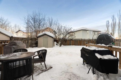 209 Parry Crescent, Fort Mcmurray, AB - Outdoor With Deck Patio Veranda