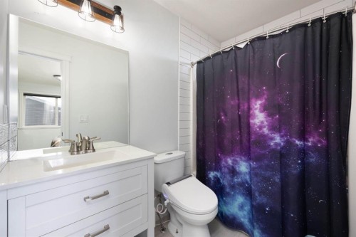 140 Lynx Crescent, Fort Mcmurray, AB - Indoor Photo Showing Bathroom