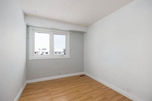 116 Wallace Place, Fort Mcmurray, AB - Indoor Photo Showing Other Room