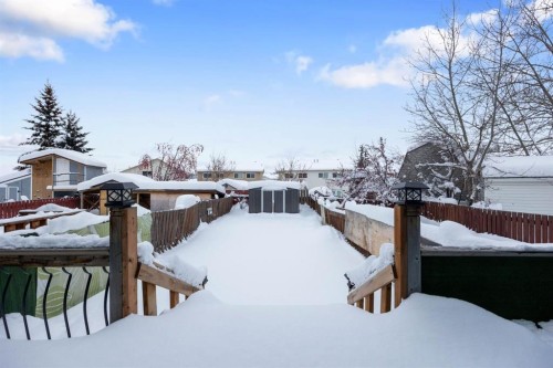 116 Wallace Place, Fort Mcmurray, AB - Outdoor