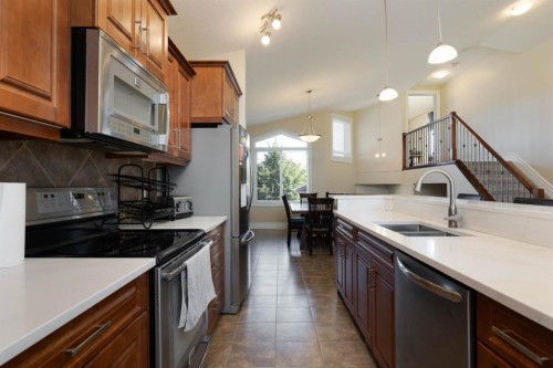 457 Walnut Crescent, Fort Mcmurray, AB - Indoor Photo Showing Kitchen With Double Sink