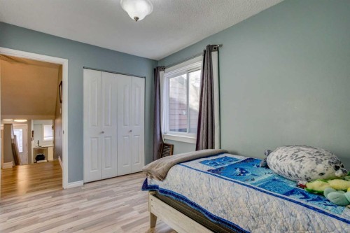148 Silvertip Place, Fort Mcmurray, AB - Indoor Photo Showing Bedroom