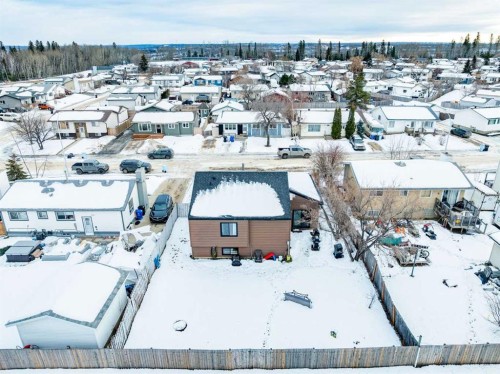 148 Silvertip Place, Fort Mcmurray, AB - Outdoor With View