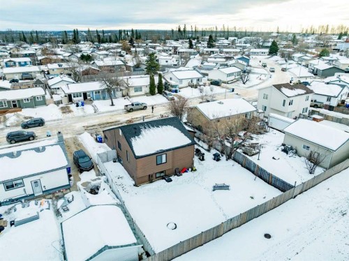 148 Silvertip Place, Fort Mcmurray, AB - Outdoor With View