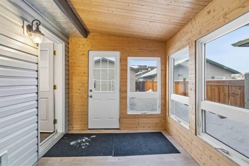 250 Fox Crescent, Fort Mcmurray, AB - Outdoor With Exterior