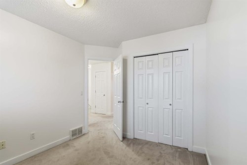 250 Fox Crescent, Fort Mcmurray, AB - Indoor Photo Showing Other Room