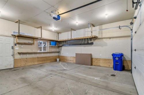 250 Fox Crescent, Fort Mcmurray, AB - Indoor Photo Showing Garage