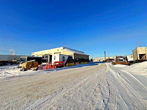 145 Macdonald Crescent, Fort Mcmurray, AB 