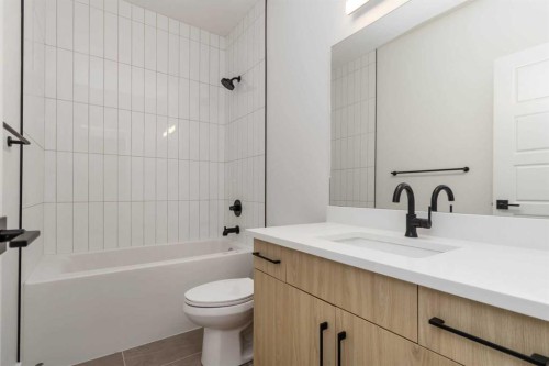 120 Beaconview Place, Fort Mcmurray, AB - Indoor Photo Showing Bathroom