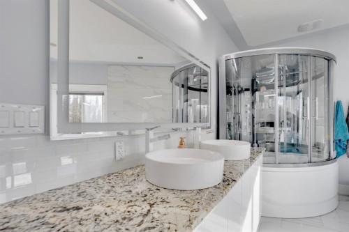 103 Donovan Drive, Anzac, AB - Indoor Photo Showing Bathroom