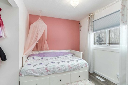 247 Cornwall Drive, Fort Mcmurray, AB - Indoor Photo Showing Bedroom