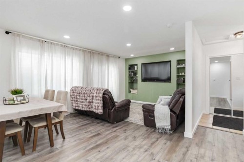 247 Cornwall Drive, Fort Mcmurray, AB - Indoor Photo Showing Other Room