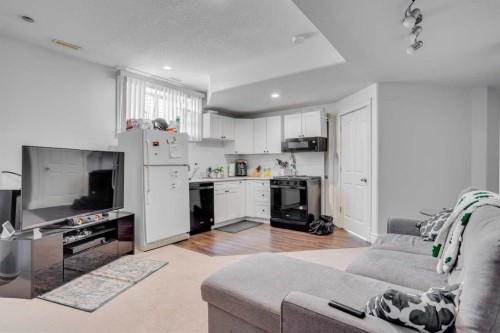 176 Maple Leaf Lane, Fort Mcmurray, AB - Indoor