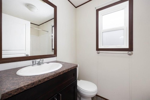 328 Grey Crescent, Fort Mcmurray, AB - Indoor Photo Showing Bathroom
