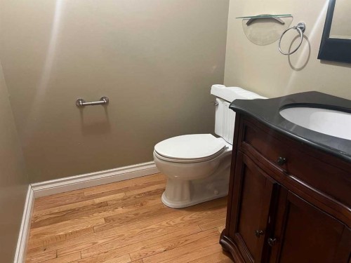 893 Timberline, Fort Mcmurray, AB - Indoor Photo Showing Bathroom
