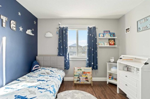 182 Crabapple Way, Fort Mcmurray, AB - Indoor Photo Showing Bedroom