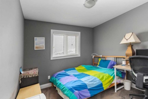 113 Heritage Drive, Fort Mcmurray, AB - Indoor Photo Showing Bedroom