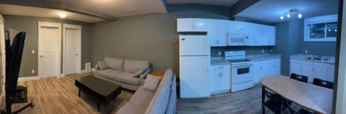 113 Heritage Drive, Fort Mcmurray, AB - Indoor Photo Showing Kitchen