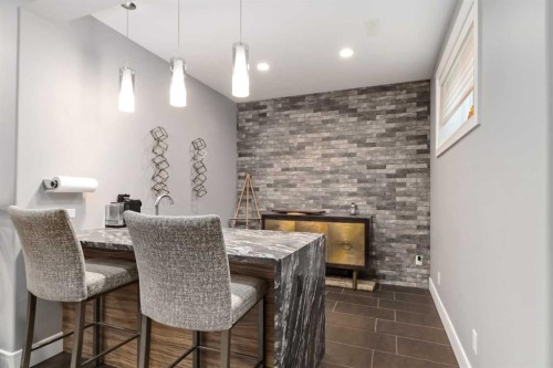 145 Cobblestone Bay, Fort Mcmurray, AB - Indoor Photo Showing Dining Room