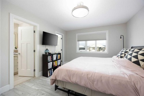 141 Pearson Drive, Fort Mcmurray, AB - Indoor Photo Showing Bedroom