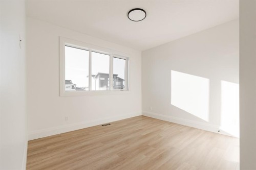 176 Beaveridge Close, Fort Mcmurray, AB - Indoor Photo Showing Other Room