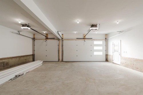 176 Beaveridge Close, Fort Mcmurray, AB - Indoor Photo Showing Garage