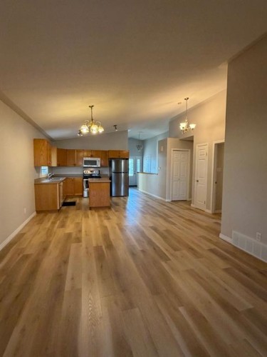 180 Webb Drive, Fort Mcmurray, AB - Indoor Photo Showing Living Room