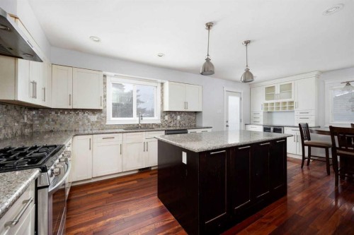 137 Deep Road, Fort Mcmurray, AB - Indoor Photo Showing Kitchen With Upgraded Kitchen