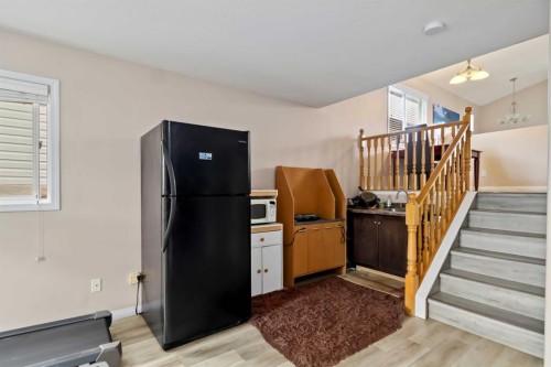 228 Paris Crescent, Fort Mcmurray, AB - Indoor Photo Showing Other Room
