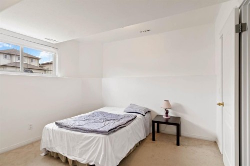 228 Paris Crescent, Fort Mcmurray, AB - Indoor Photo Showing Bedroom