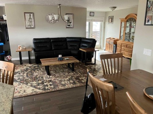 125 Beardsley Crescent, Fort Mcmurray, AB - Indoor