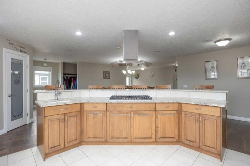 125 Beardsley Crescent, Fort Mcmurray, AB - Indoor Photo Showing Kitchen