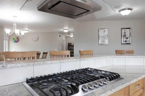 125 Beardsley Crescent, Fort Mcmurray, AB - Indoor Photo Showing Kitchen
