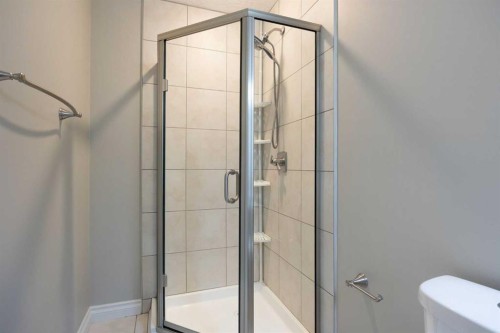 125 Beardsley Crescent, Fort Mcmurray, AB - Indoor Photo Showing Bathroom