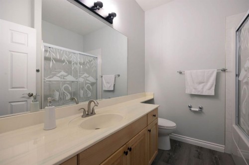 127 Berard Crescent, Fort Mcmurray, AB - Indoor Photo Showing Bathroom