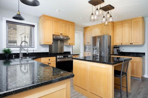 127 Berard Crescent, Fort Mcmurray, AB - Indoor Photo Showing Kitchen With Stainless Steel Kitchen
