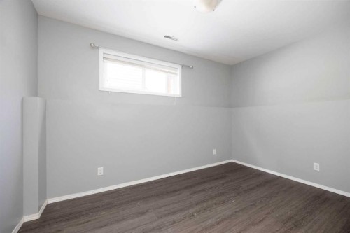 128 Parry Crescent, Fort Mcmurray, AB - Indoor Photo Showing Other Room