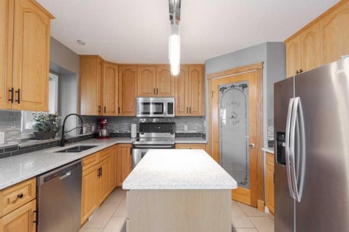172 Berard Crescent, Fort Mcmurray, AB - Indoor Photo Showing Kitchen With Double Sink