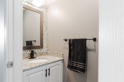 172 Berard Crescent, Fort Mcmurray, AB - Indoor Photo Showing Bathroom