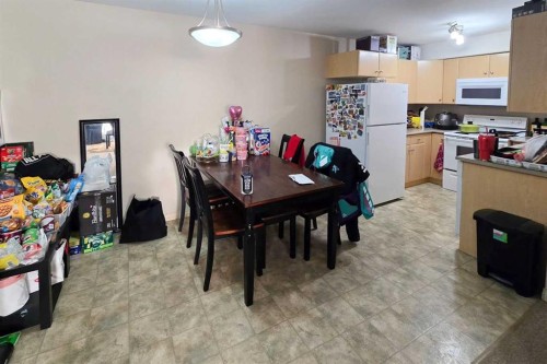 3209-200 Lougheed Drive, Fort Mcmurray, AB - Indoor Photo Showing Other Room