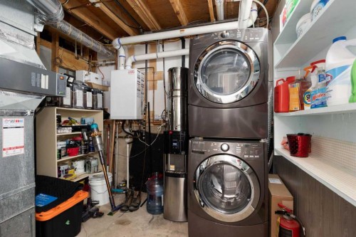 100 Simcoe Way, Fort Mcmurray, AB - Indoor Photo Showing Laundry Room