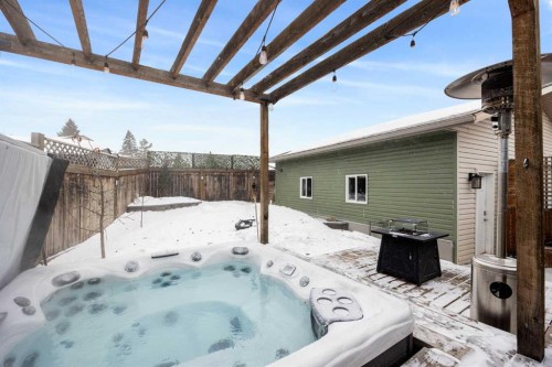 100 Simcoe Way, Fort Mcmurray, AB - Outdoor With Exterior