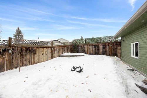 100 Simcoe Way, Fort Mcmurray, AB - Outdoor With Exterior