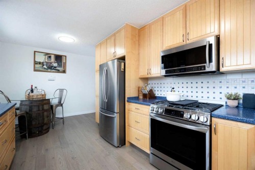 100 Simcoe Way, Fort Mcmurray, AB - Indoor Photo Showing Kitchen With Stainless Steel Kitchen