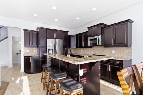 157 Mayflower Crescent, Fort Mcmurray, AB - Indoor Photo Showing Kitchen With Stainless Steel Kitchen With Upgraded Kitchen
