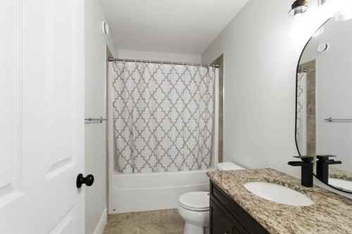 157 Mayflower Crescent, Fort Mcmurray, AB - Indoor Photo Showing Bathroom