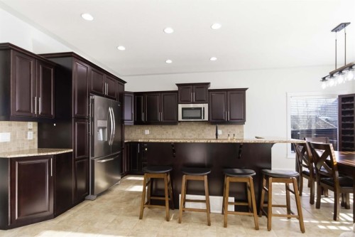 157 Mayflower Crescent, Fort Mcmurray, AB - Indoor Photo Showing Kitchen With Stainless Steel Kitchen With Upgraded Kitchen