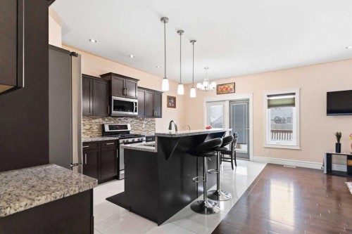 224 Coniker Crescent, Fort Mcmurray, AB - Indoor Photo Showing Kitchen With Upgraded Kitchen