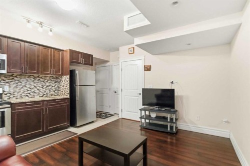 224 Coniker Crescent, Fort Mcmurray, AB - Indoor Photo Showing Kitchen